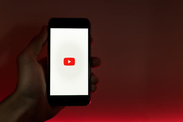 YouTube Ads B2B ทำได้จริงไหม — คู่มือและ Strategy ปี 2026