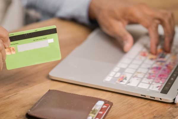 Facebook Ads E-Commerce ไทย — วางระบบให้กำไรโตจริงปี 2026